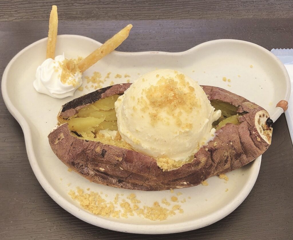 足湯カフェ　俺の金の焼き芋