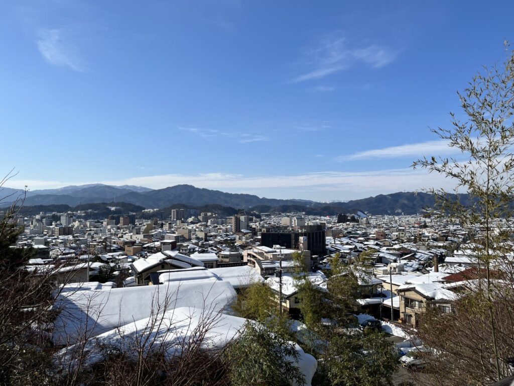 二人静白雲